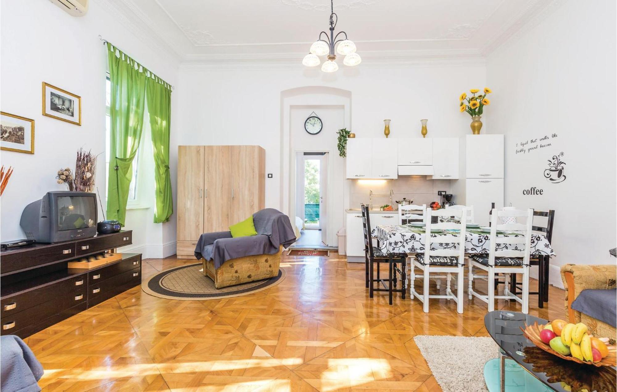 Amazing Apartment In Rijeka With Wifi Exterior photo